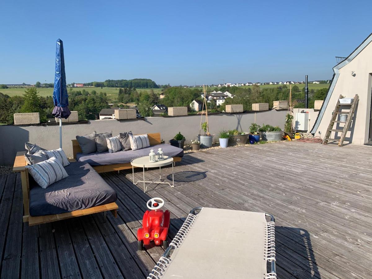 Design Appartment With Big Terrace Halsenbach エクステリア 写真